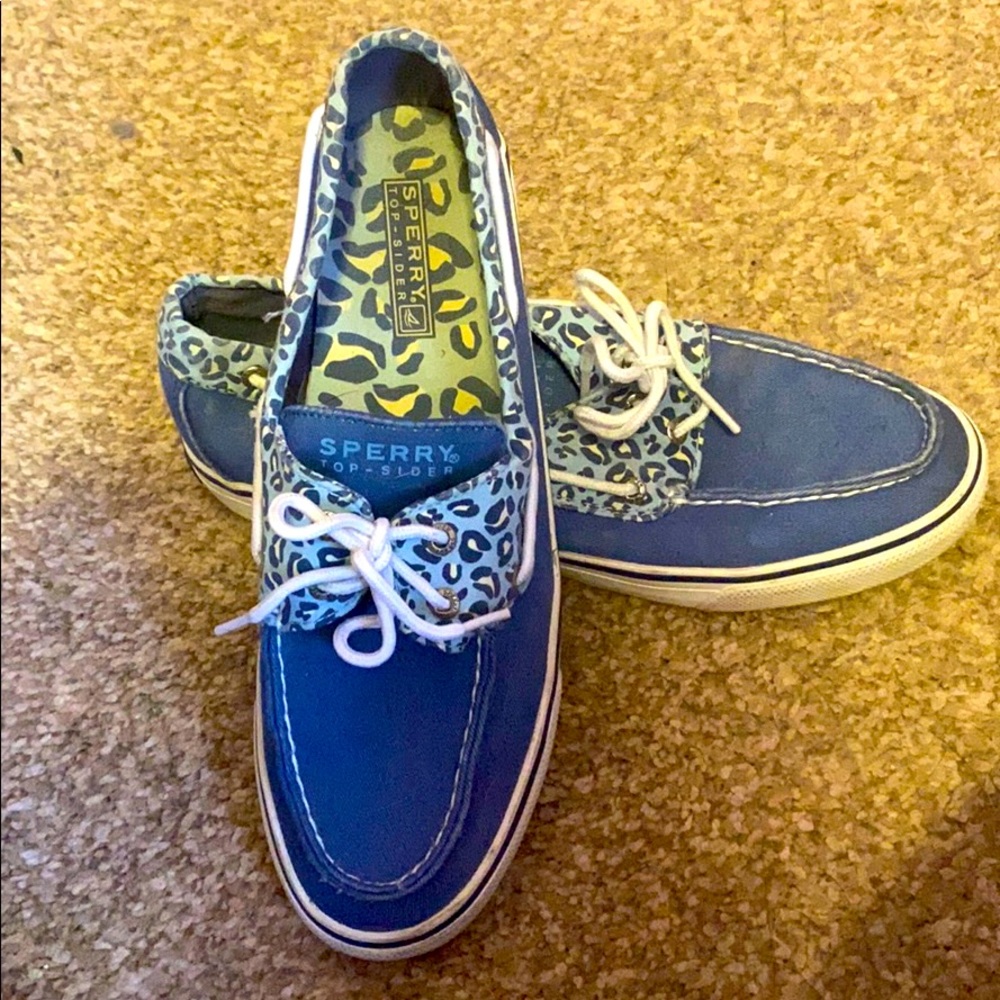 Women’s blue cheetah Sperrys size 8.5